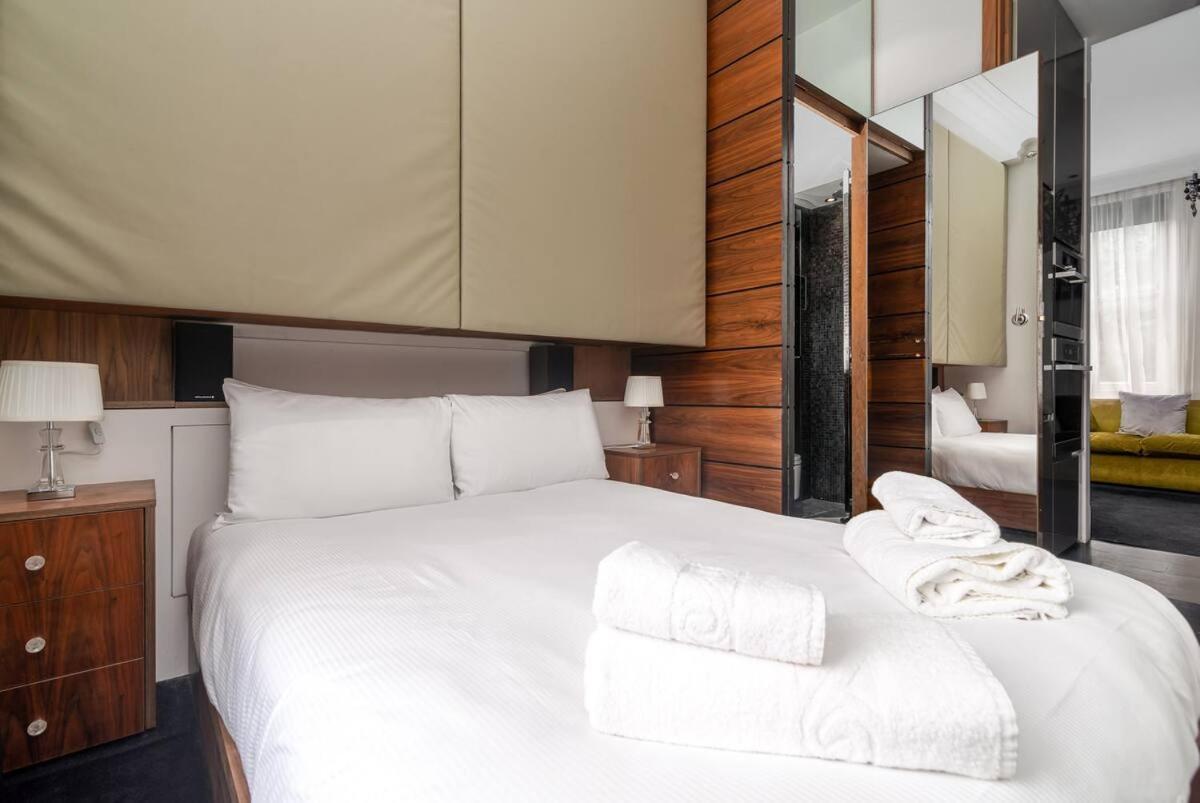Award-Winning Designer Apartment Лондон Экстерьер фото